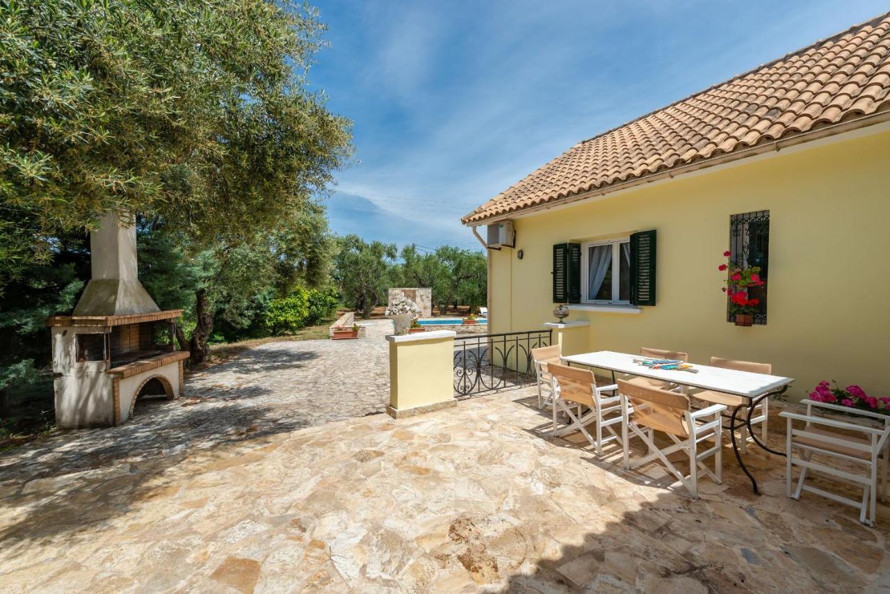 Olivegrove Villa - Nestled In Olive Trees With Private Pool, By Zantewize Трагаки Екстериор снимка
